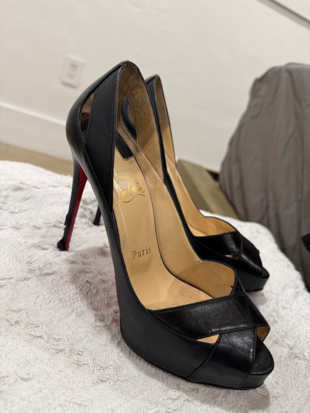 Christian Louboutin Academia Black Leather Peep-Toe Stiletto with Red Sole 37.5 - Picture 4 of 11